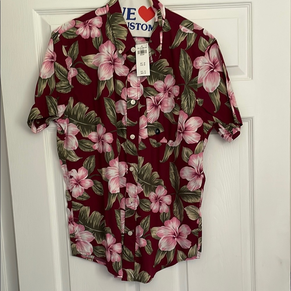 Abercrombie & Fitch Red and Pink Casual Button Down Shirt